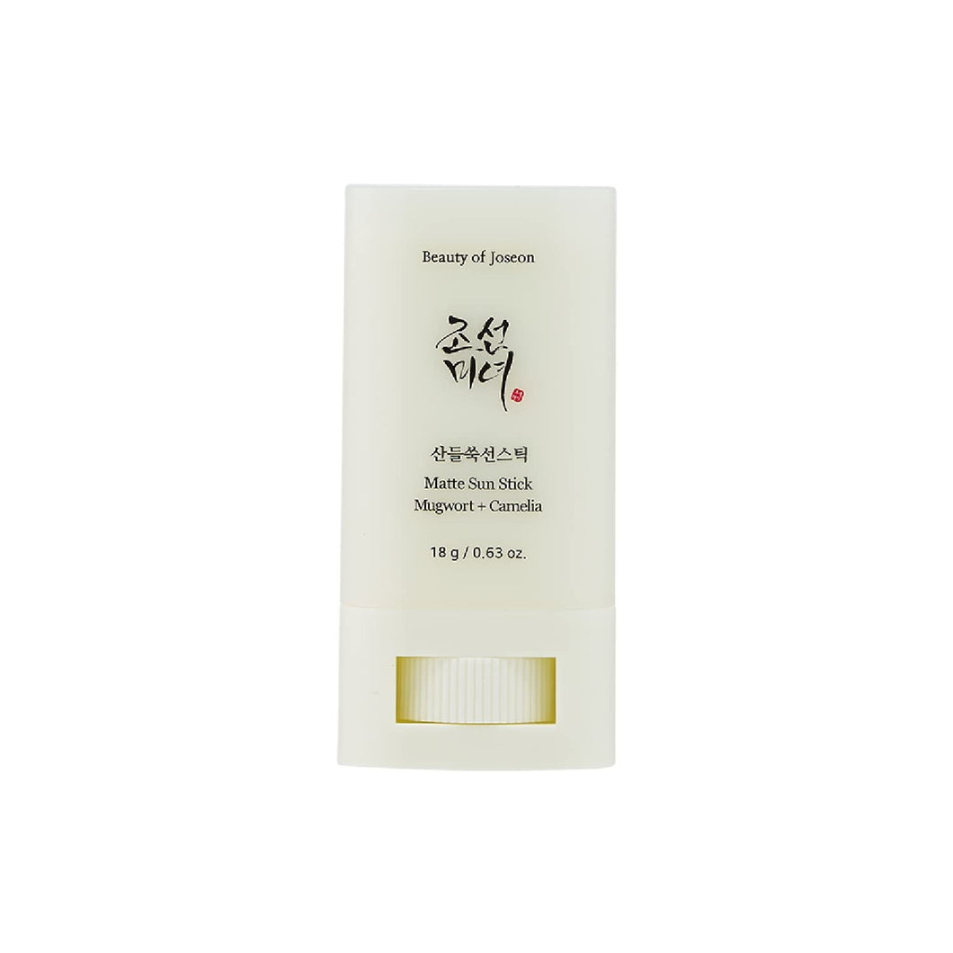 BEAUTY OF JOSEON Matte Sun Stick: Mugwort + Camellia offers a smooth, matte finish while providing soothing and nourishing care. Infused with Mugwort Extract and Camellia Seed Oil, it helps to calm and hydrate the skin while controlling excess shine. Enriched with botanical ingredients like Turmeric Root, Green Tea, and Centella Asiatica, this lightweight sun stick supports a balanced, refreshed complexion. Its portable design and non-greasy texture make it perfect for touch-ups throughout the day.