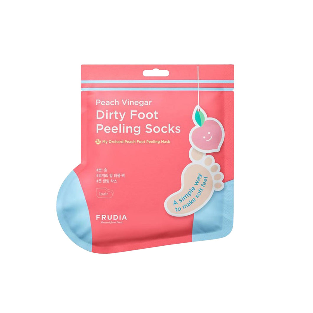 FRUDIA My Orchard Peach Foot Peeling Mask is an exfoliating foot mask designed to gently remove dead skin and leave your feet feeling soft and smooth. Infused with Peach Fruit Extract and a blend of natural ingredients like Lactic Acid, Urea, and Glycolic Acid, it helps to exfoliate rough skin and promote cell turnover. The soothing extracts of Blueberry, Quinoa Seed, and Bamboo provide hydration and nourishment, while Salicylic Acid helps soften calluses. This foot peeling mask offers a refreshing experien