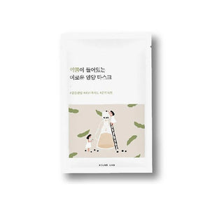 ROUND LAB Soybean Nourishing Mask Sheet is a hydrating and revitalizing mask infused with Glycine Max (Black Soybean) Seed Extract (1,000 ppm) to nourish and strengthen the skin. Enhanced with Ceramide NP, Cholesterol, Allantoin, and Adenosine, this mask helps to moisturize, soothe, and improve the skin's elasticity, offering anti-aging benefits. The addition of Hydrogenated Lecithin and Caffeine aids in reinforcing the skin barrier and revitalizing tired skin, leaving it soft, smooth, and radiant. Ideal fo